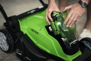 Greenworks 2504707UB tondeuse à gazon Tondeuse à gazon poussée Batterie Vert (5)